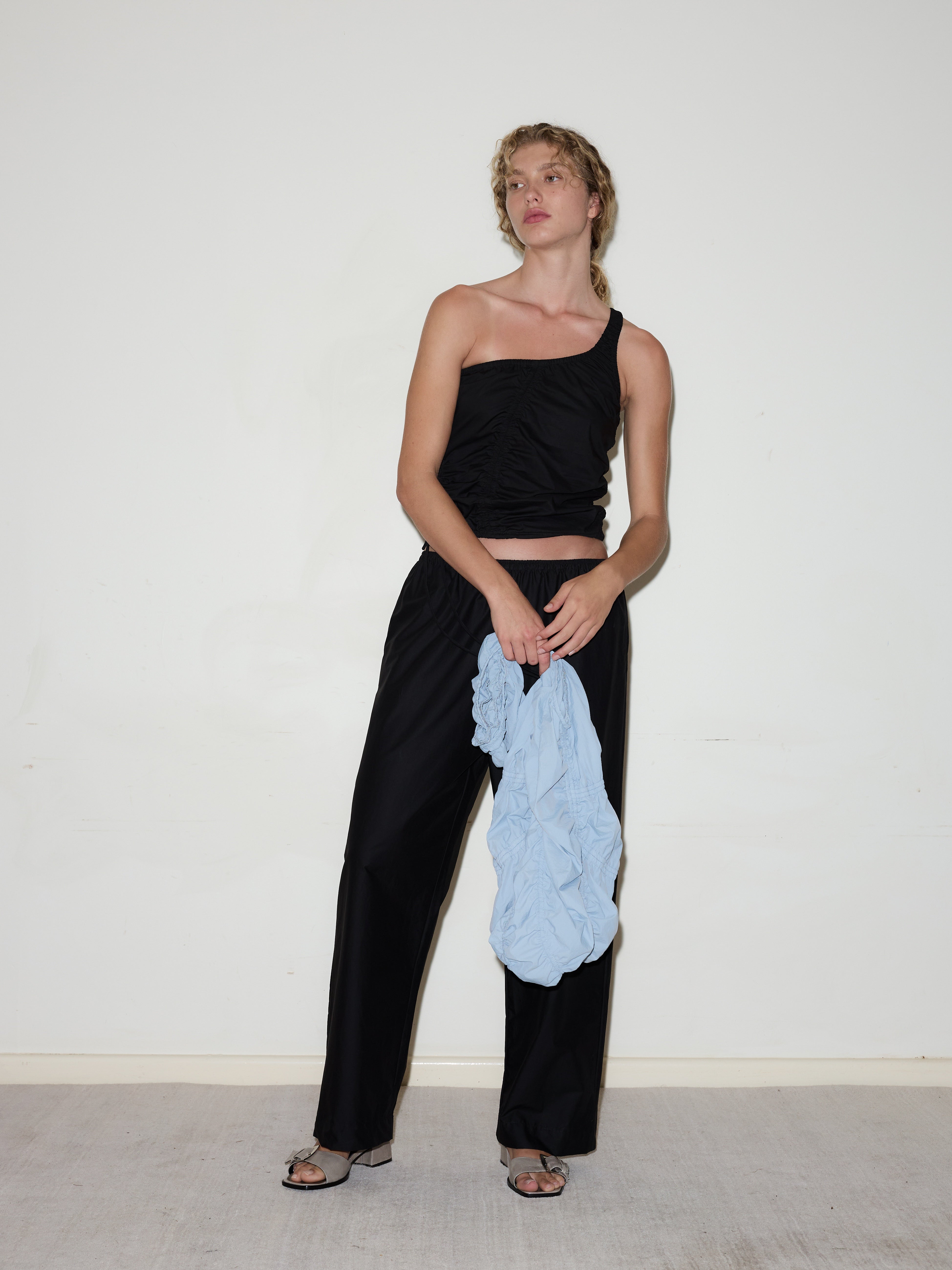 Ease Trouser in Black - Deiji Studios