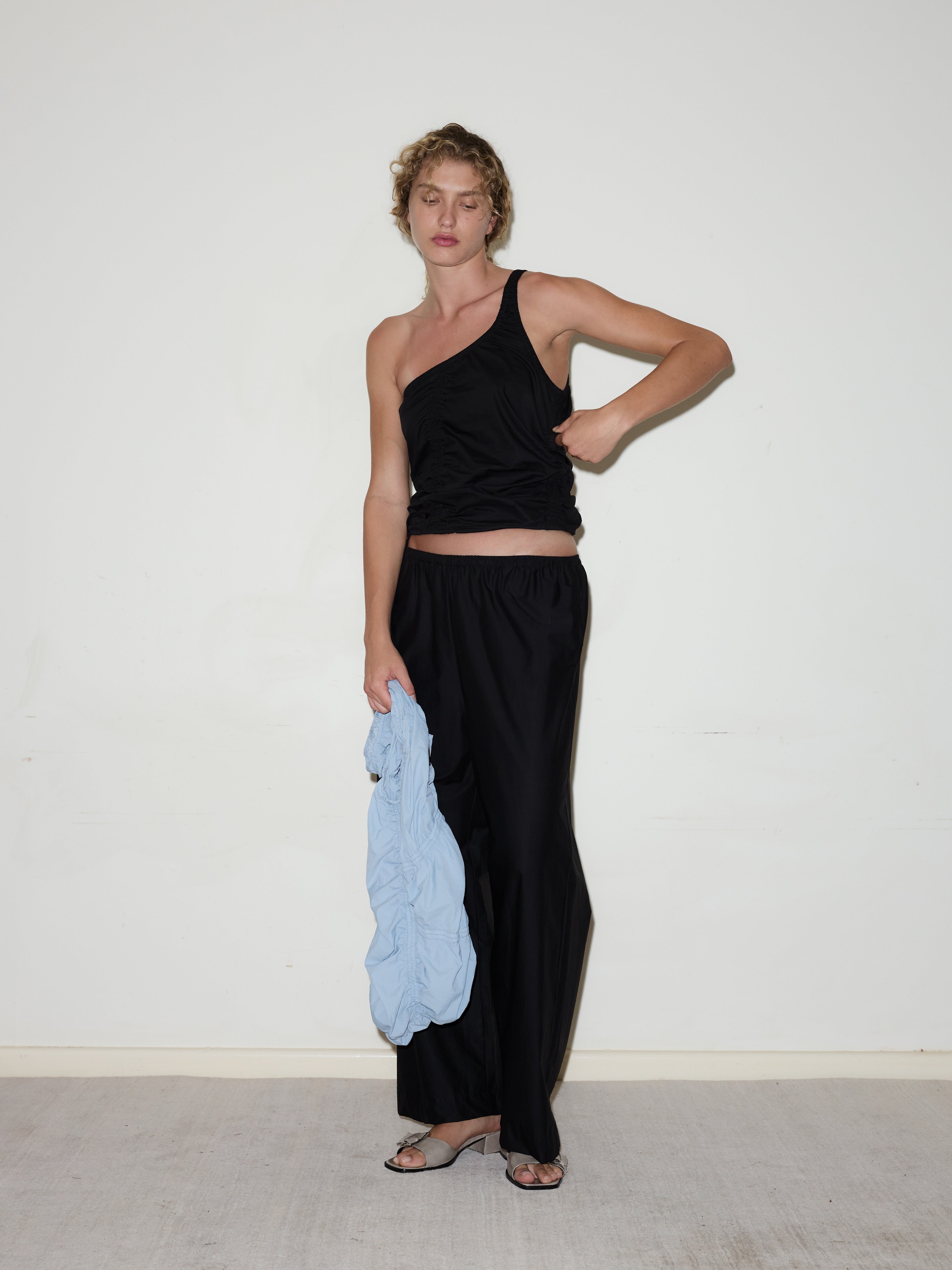 Ease Trouser in Black - Deiji Studios