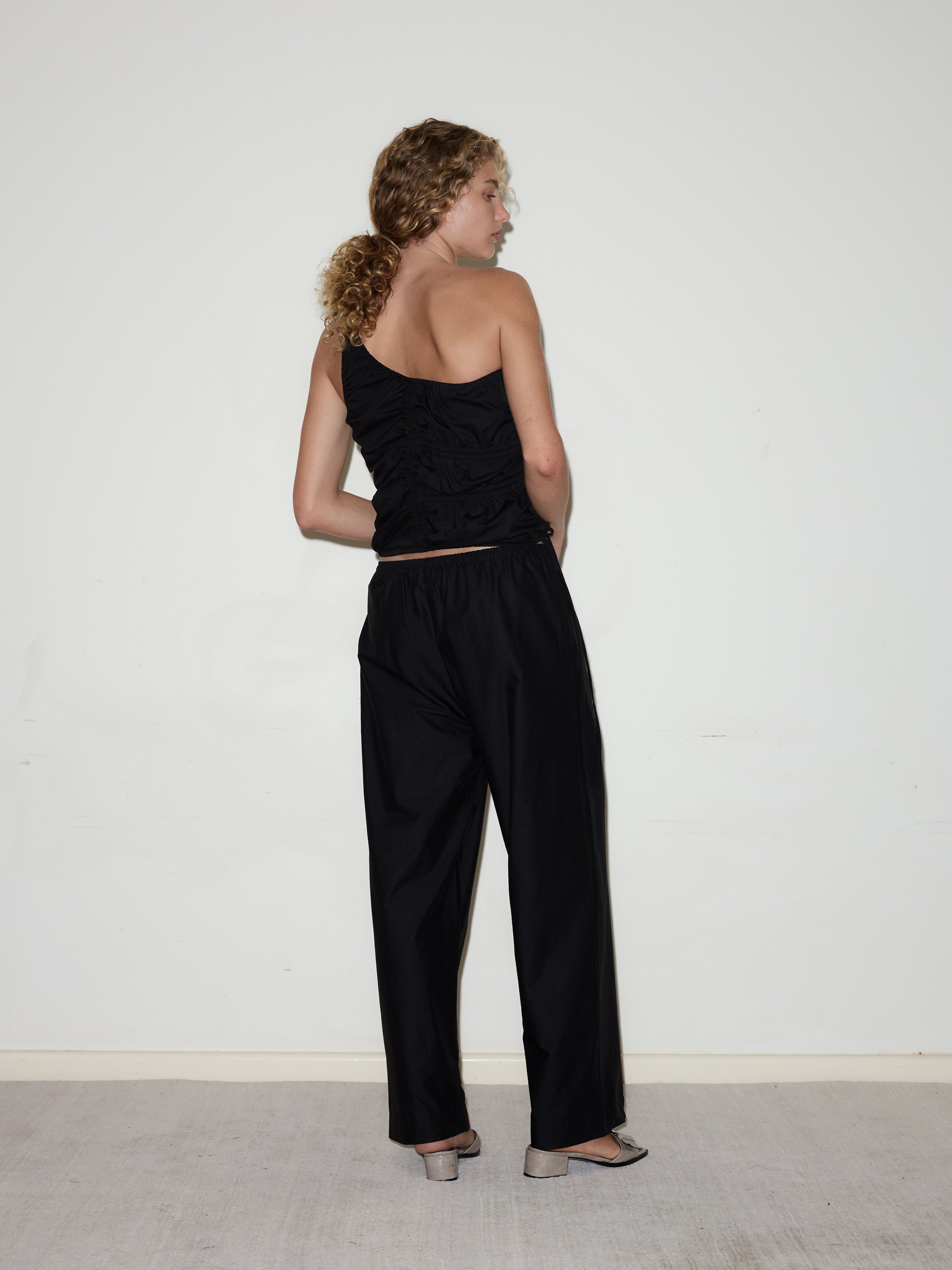 Ease Trouser in Black - Deiji Studios