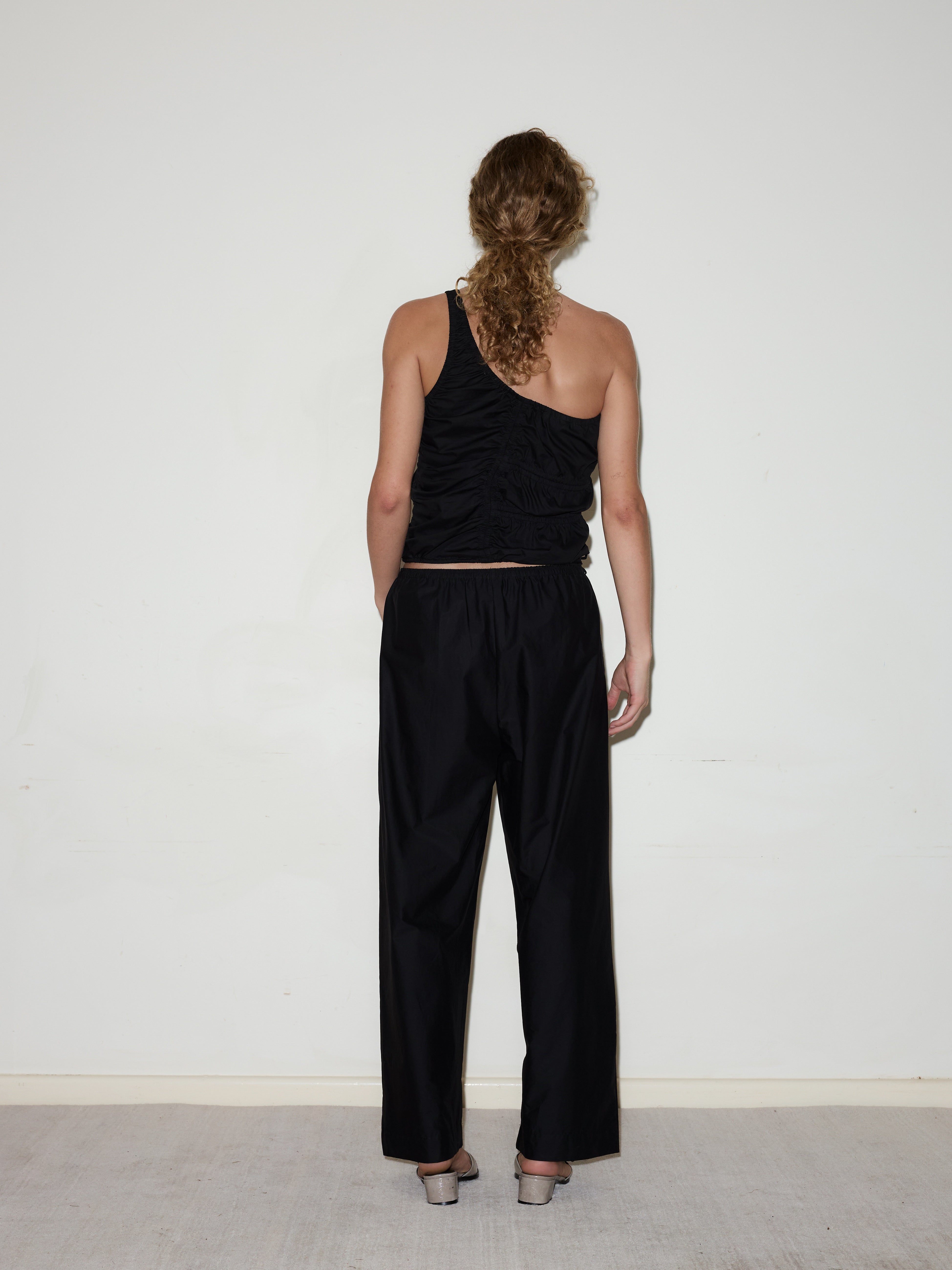 Ease Trouser in Black - Deiji Studios