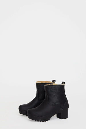 5" Pull on Shearling Boot on Mid Tread Ink Avaitor - No. 6