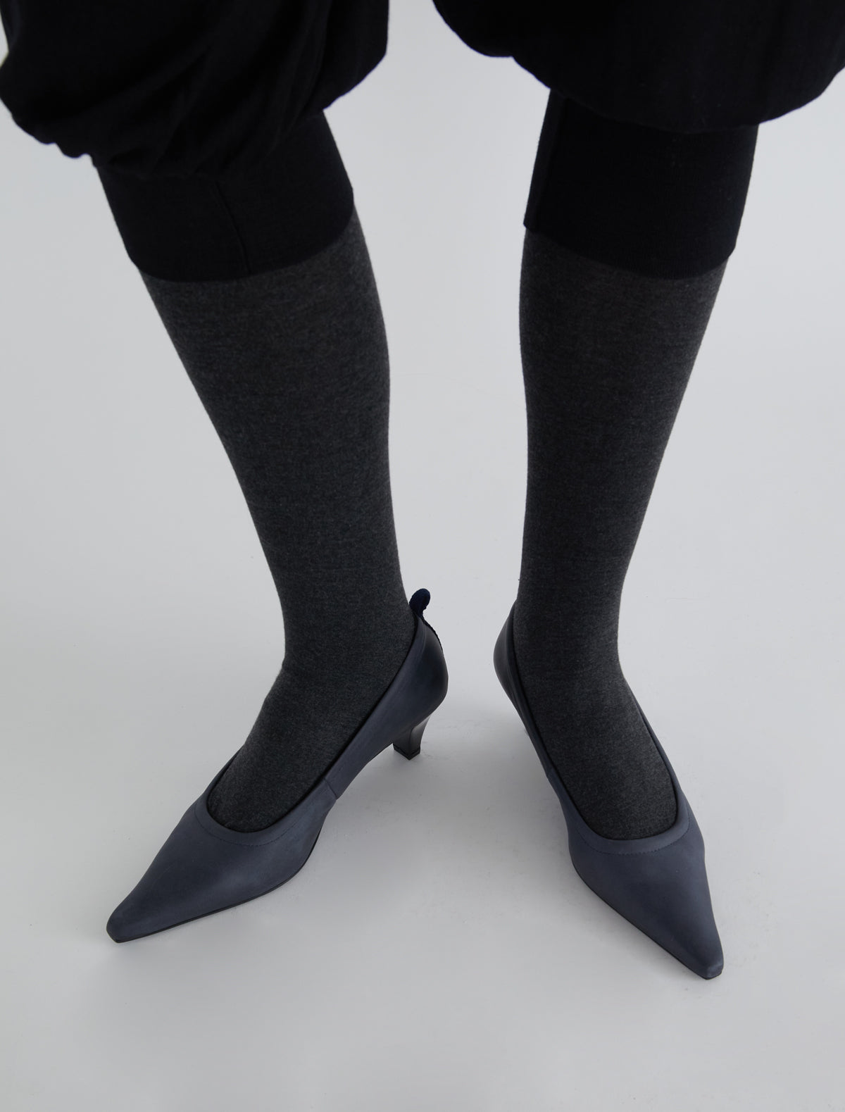 Leslie Pump in Navy - Paloma Wool