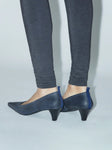 Leslie Pump in Navy - Paloma Wool