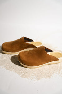 Contour Clog in Tobacco - No. 6