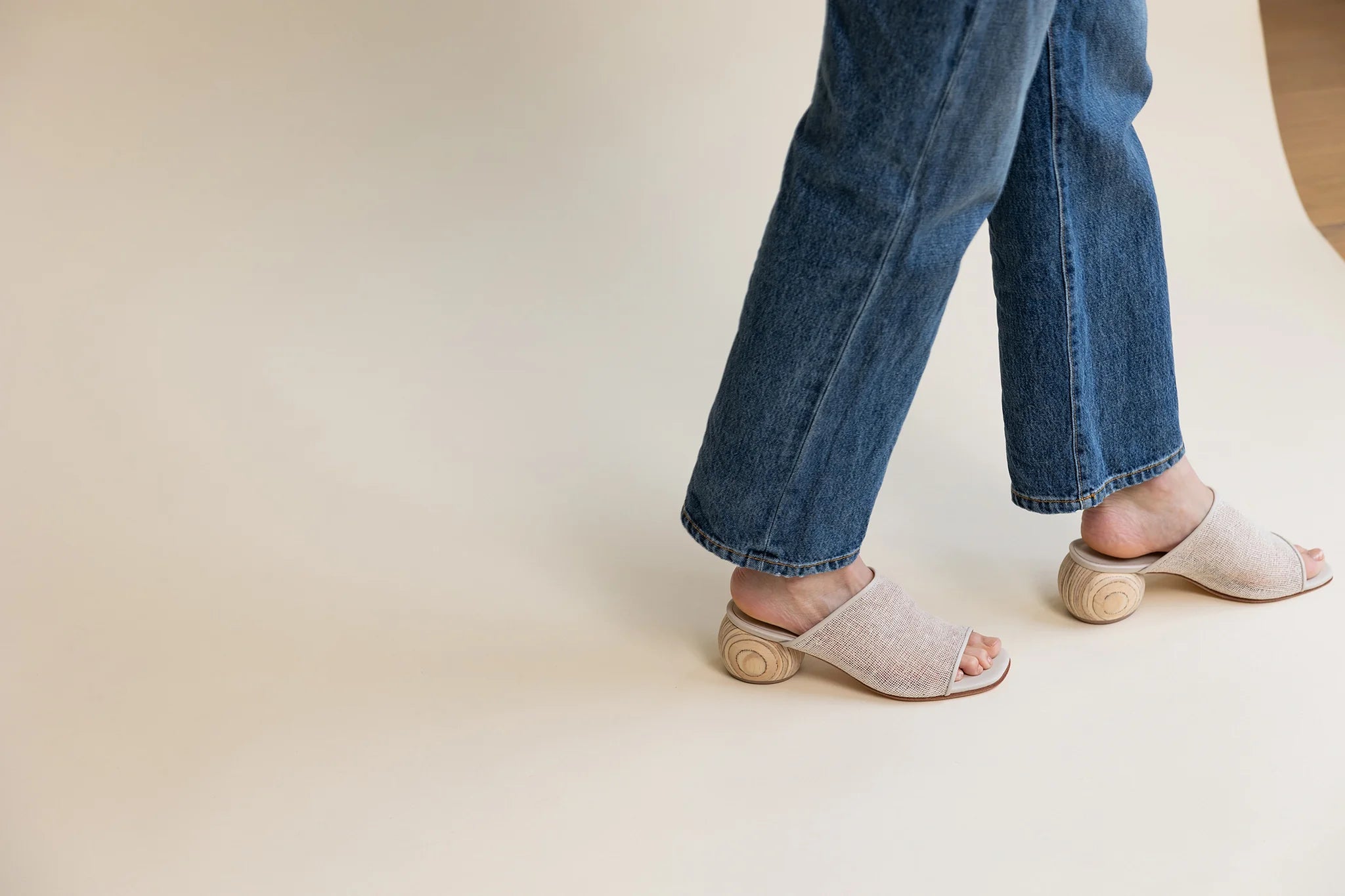 Milla Mule in Natural Jute  - Huma Blanco