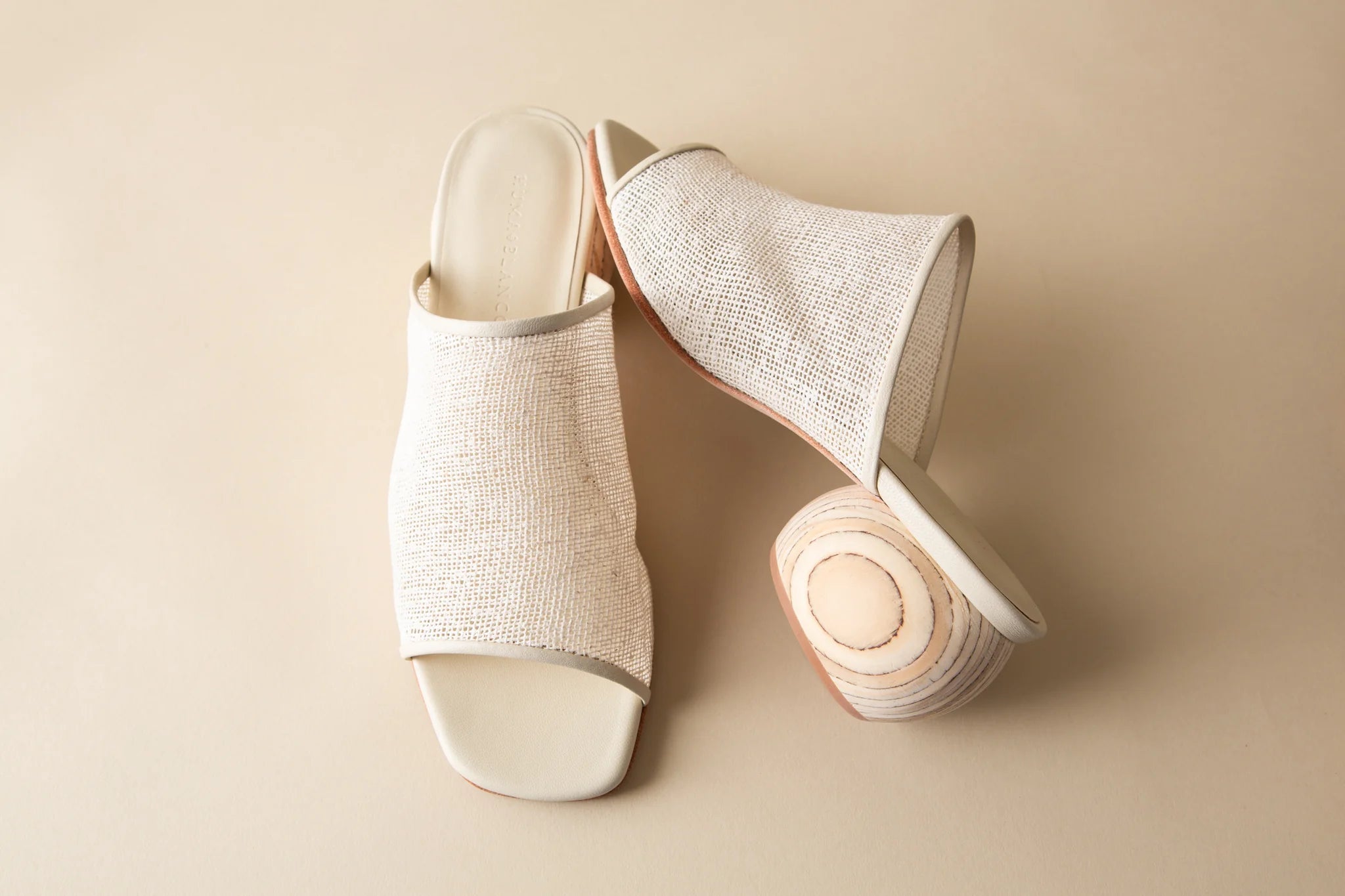 Milla Mule in Natural Jute  - Huma Blanco