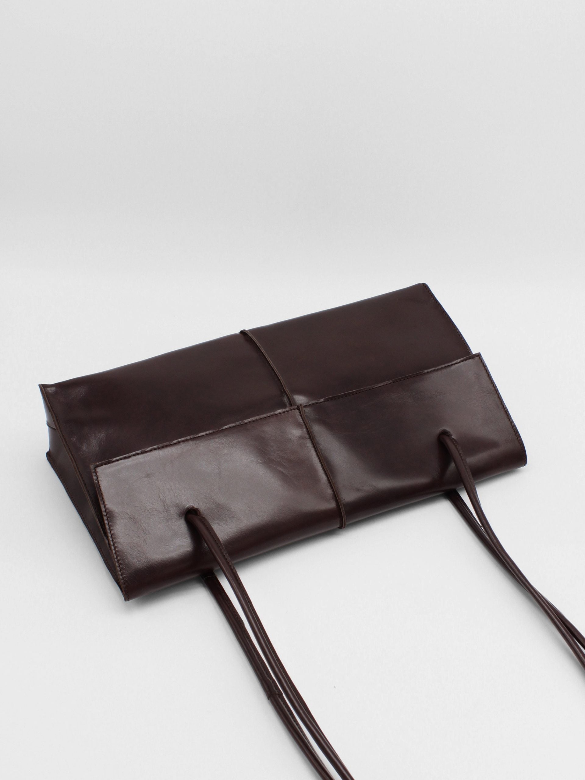 Pascal Bag in Ebony - About Arianne
