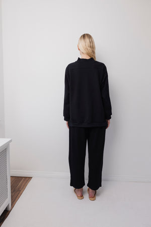 Big Sweatshirt in Black - Wol Hide