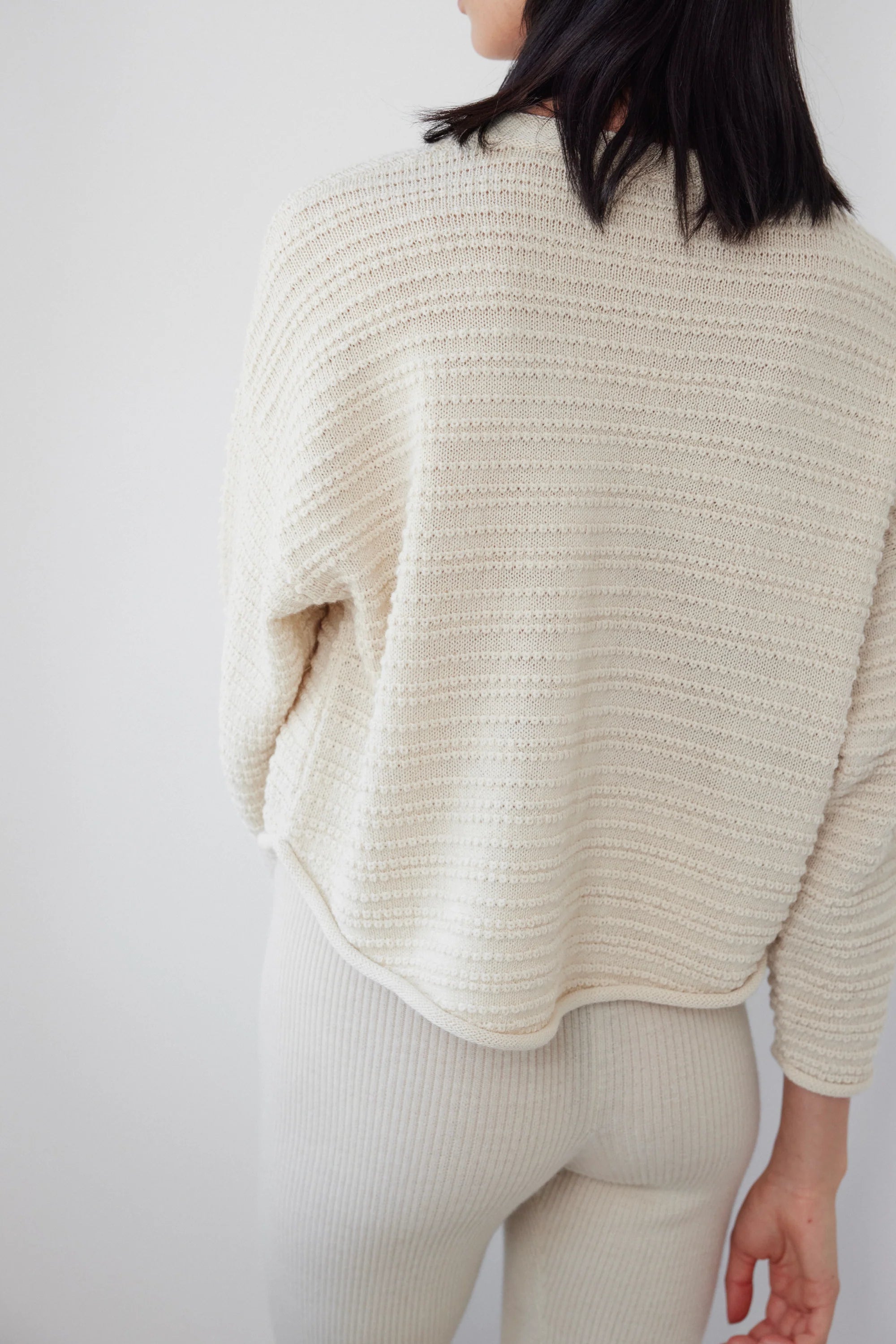 Loose Pullover in Natural - Wol Hide