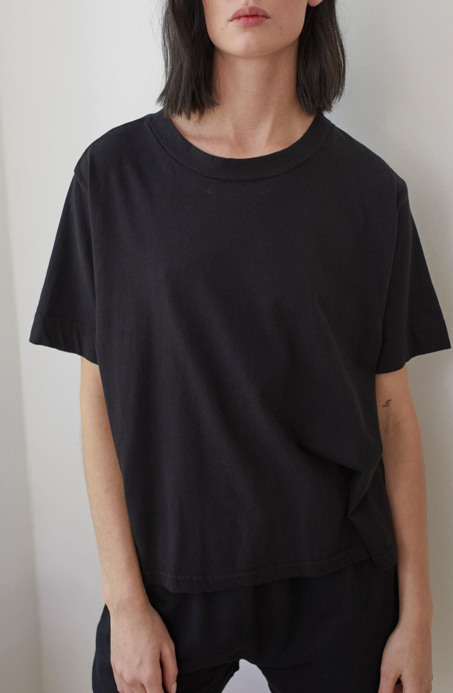 Box Tee in Black - Wol Hide