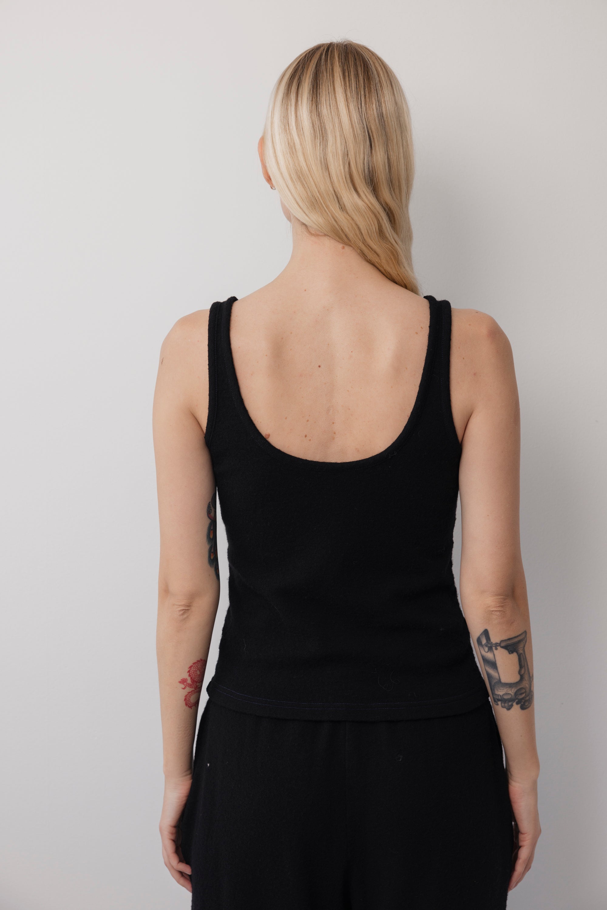 Wool Tank in Onyx - Wol Hide