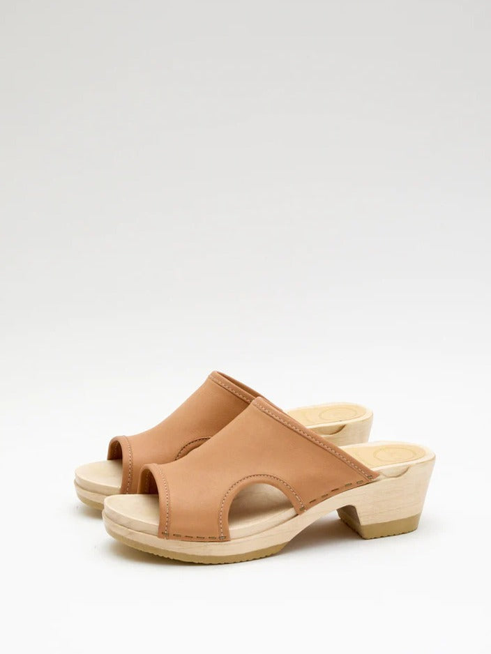 Alexis Clog in Desert - No. 6