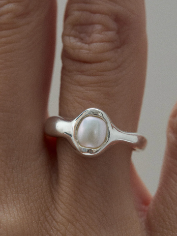 Simple Perlita Ring - Hernán Herdez