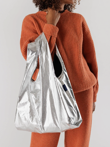 Silver Metallic Baggu