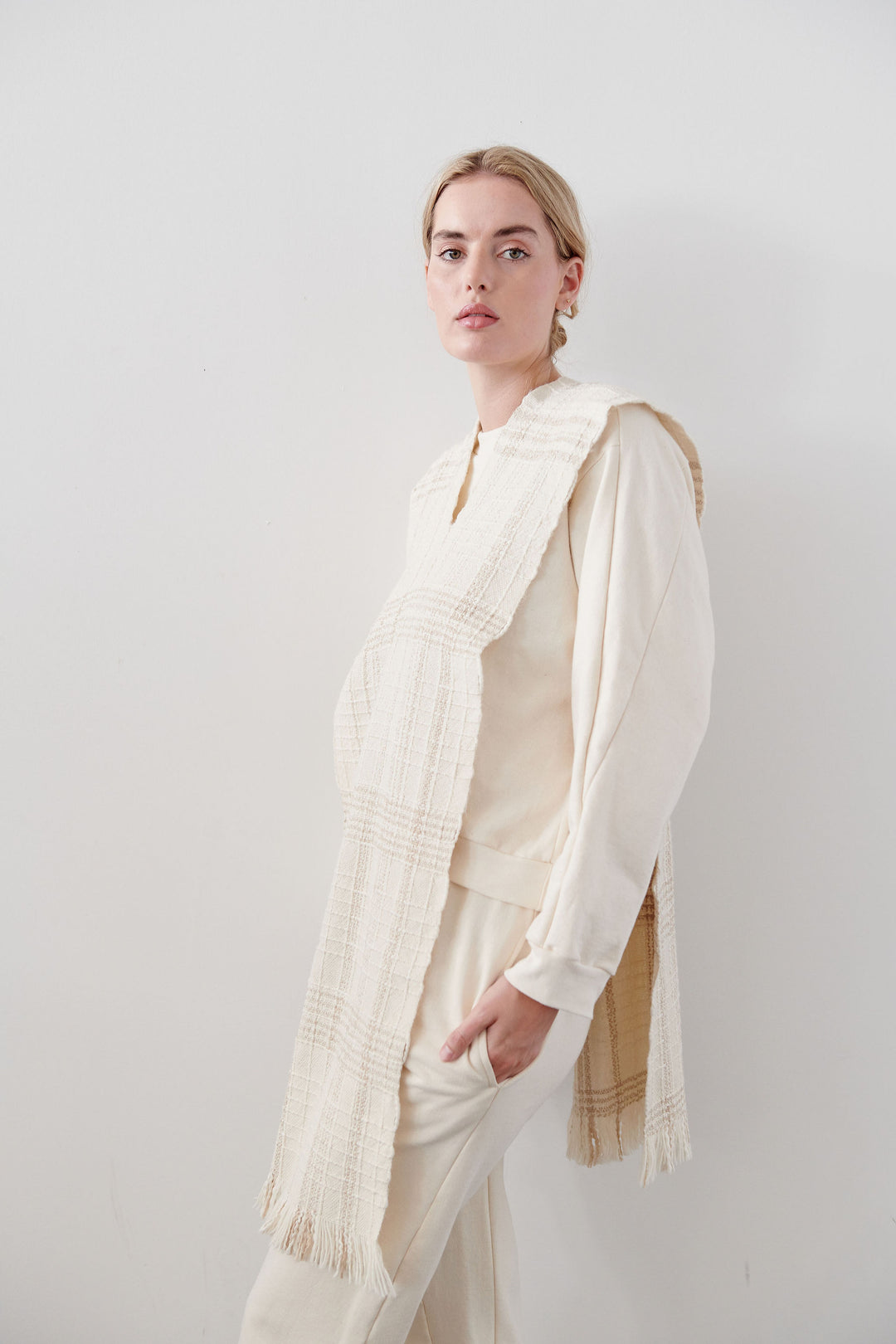 Narrow Woven Poncho - Chalk - Wol Hide