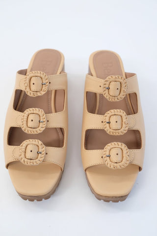 Buckle Clog Sandal - Pretzel